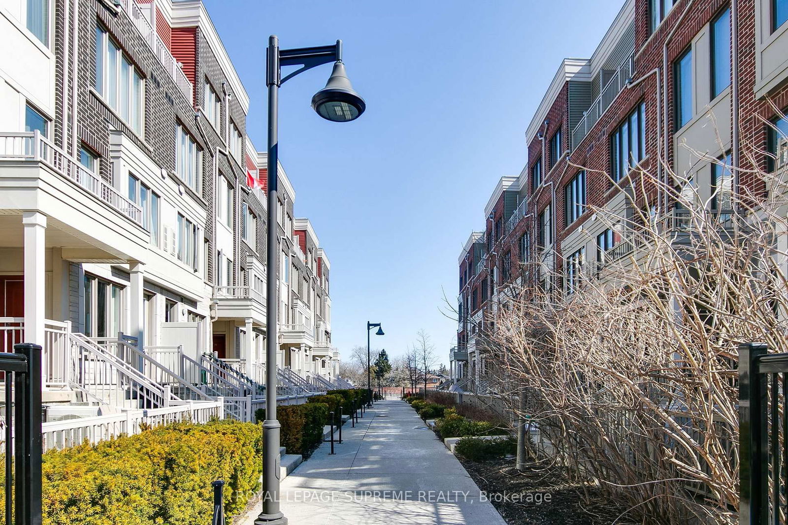 Townhouse for sale at 22-125 Long Branch Avenue, Toronto, Long Branch, M8W 0A9 - MLS: W12014262