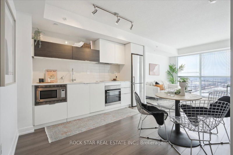home for lease on 1510-20 Thomas Riley Road W