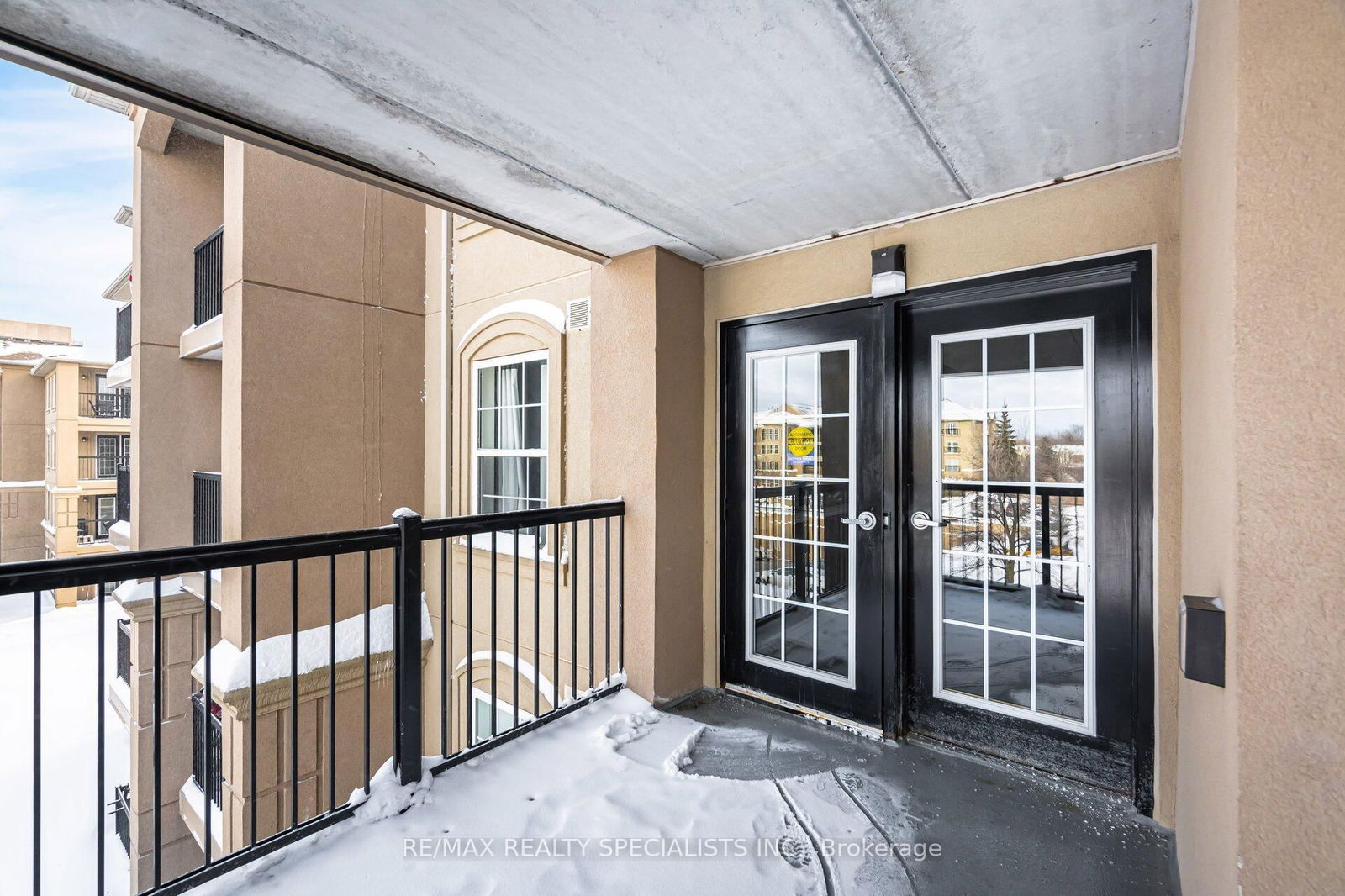 Condo for sale at 303-2035 Appleby Line, Burlington, Uptown, L7L 7G8 - MLS: W12014517