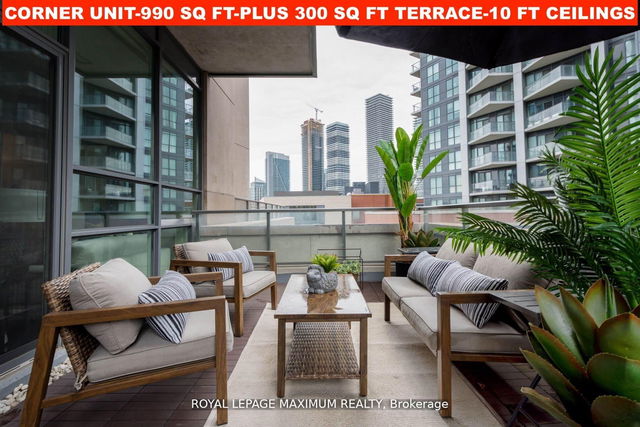 206 - 36 Park Lawn Road