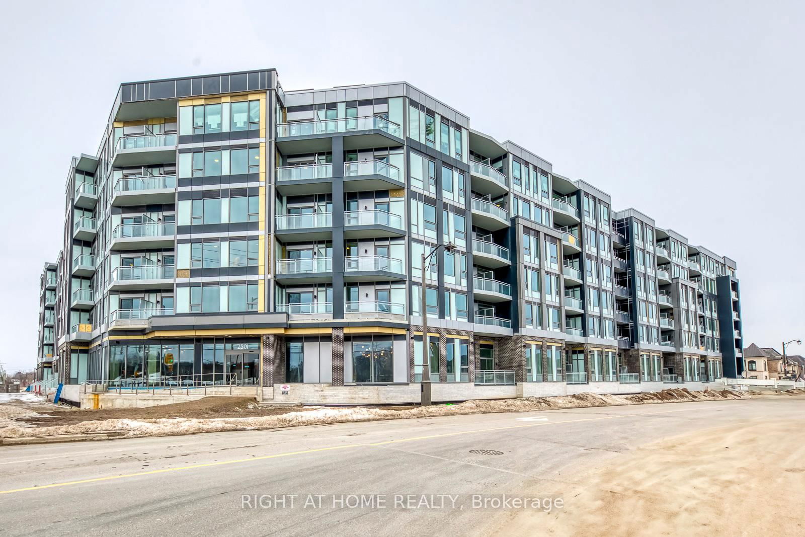 Condo for sale at 136-2501 Saw Whet Boulevard, Oakville, 1007 - GA Glen Abbey, L6M 5N2 - MLS: W12014584