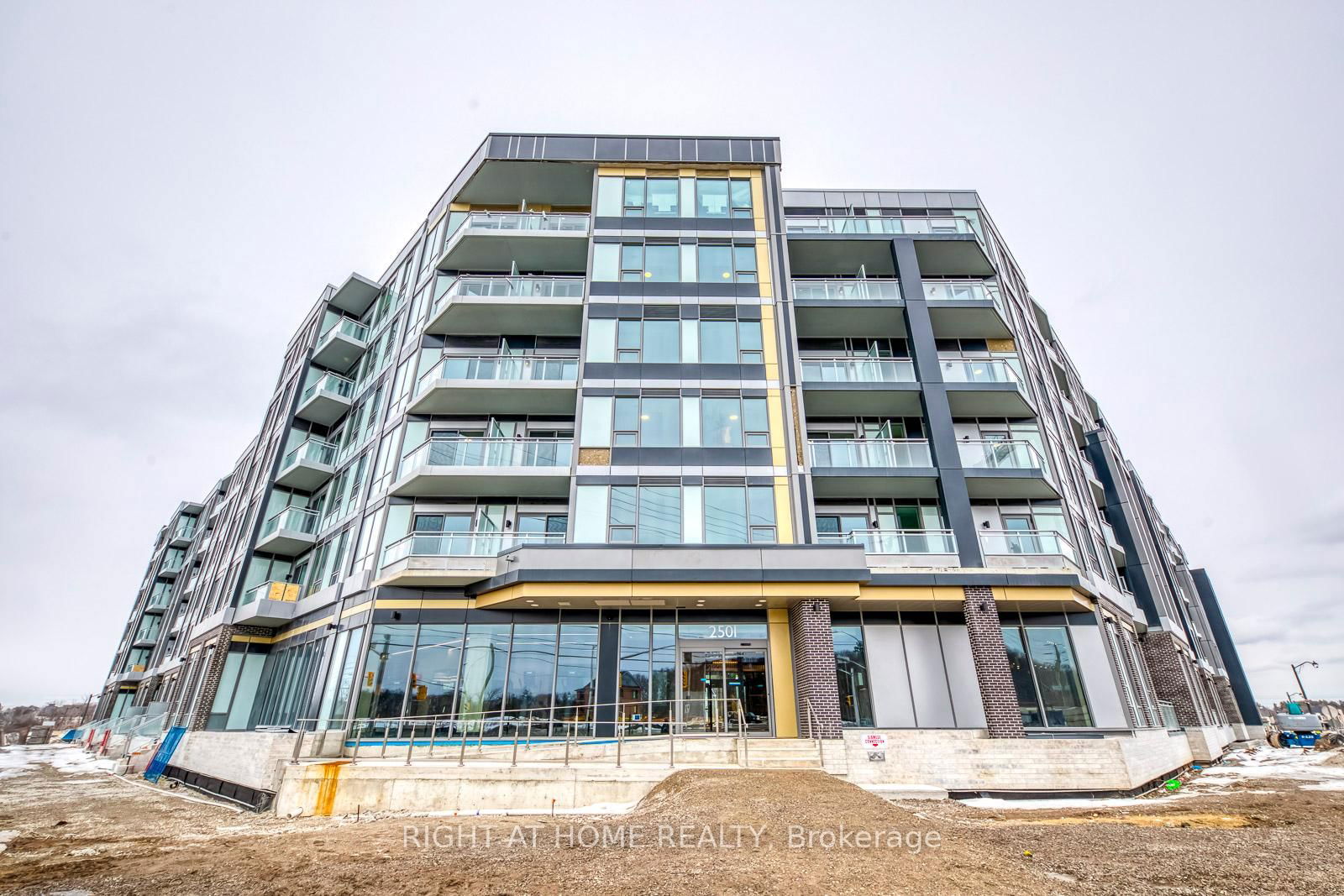 Condo for sale at 136-2501 Saw Whet Boulevard, Oakville, 1007 - GA Glen Abbey, L6M 5N2 - MLS: W12014584