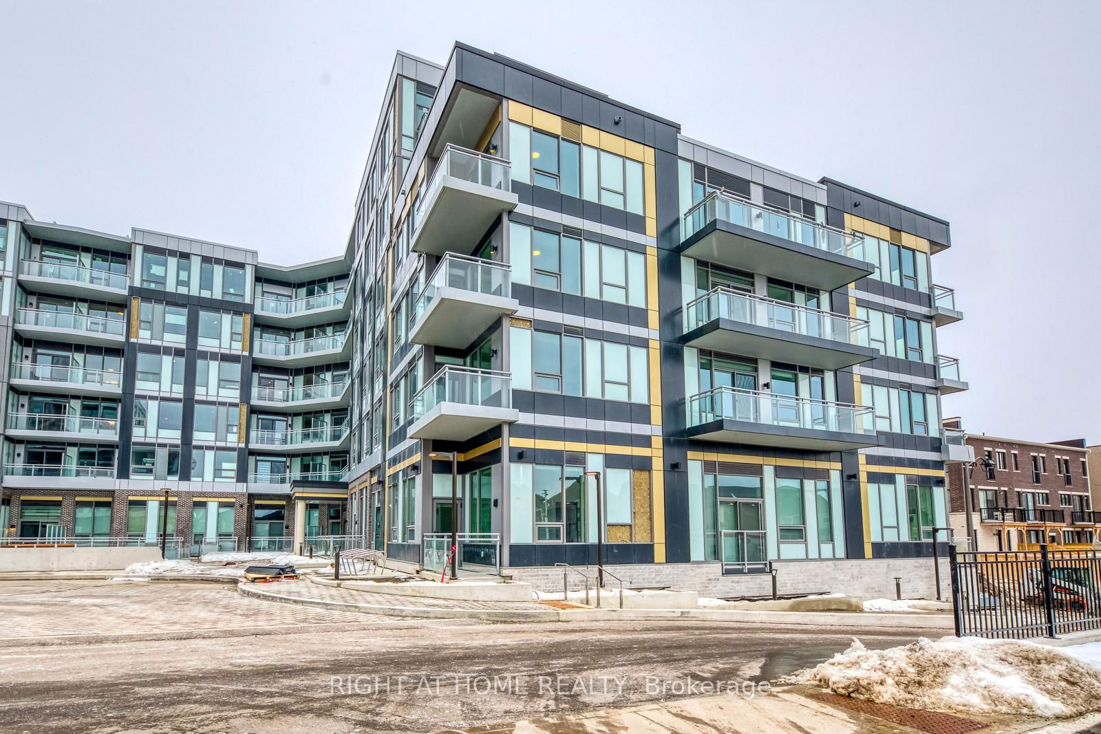 Condo for sale at 136-2501 Saw Whet Boulevard, Oakville, 1007 - GA Glen Abbey, L6M 5N2 - MLS: W12014584