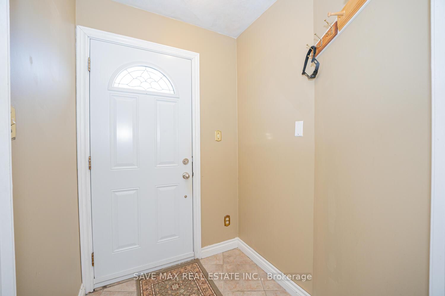 Detached House for sale at 102 SUTHERLAND Avenue, Brampton, Madoc, L6V 2H7 - MLS: W12014882