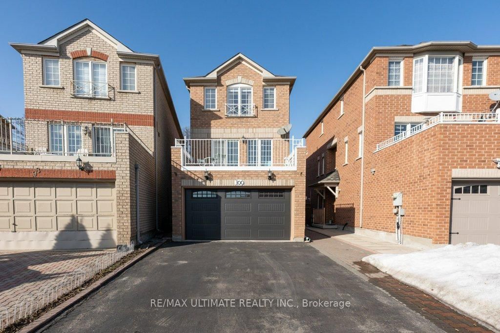 Detached House for sale at 100 Via Cassia Drive, Toronto, Brookhaven-Amesbury, M6M 5L2 - MLS: W12015263