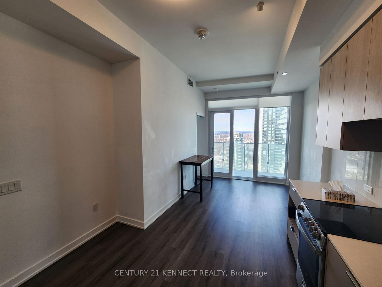 Condo leased at 3713-3883 Quartz Road, Mississauga, City Centre, L5B 0M4 - MLS: W12015282