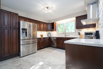 220 Overton Pl, Oakville - College Park image-0-4