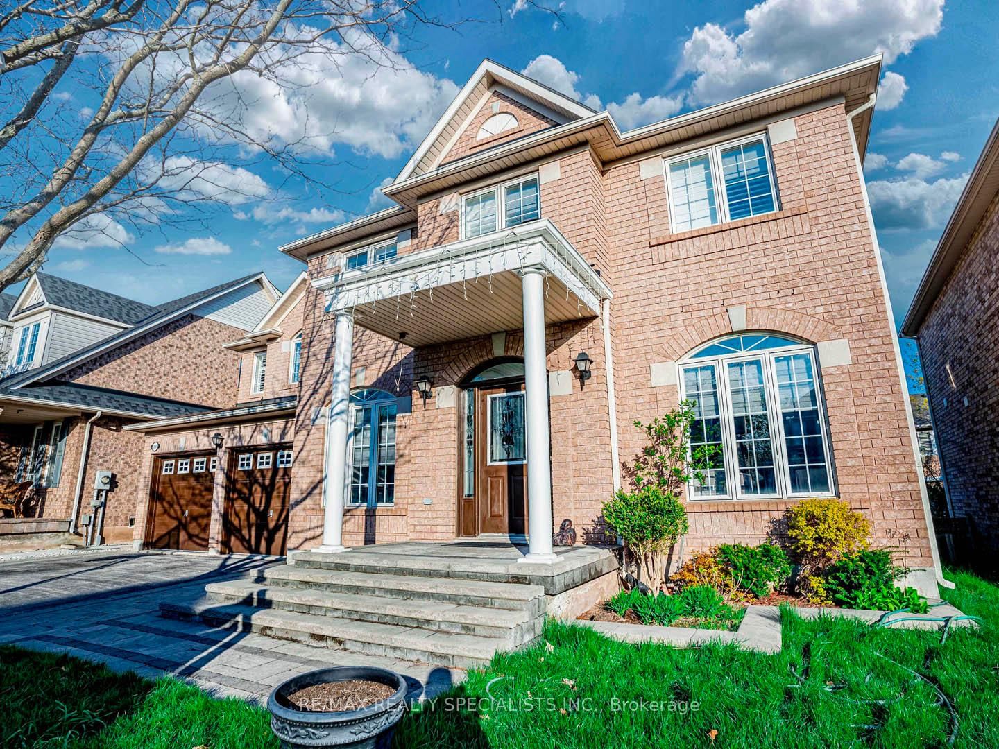 Detached House for sale at 2085 Ashmore Drive, Oakville, WM Westmount, L6M 4T2 - MLS: W12015951