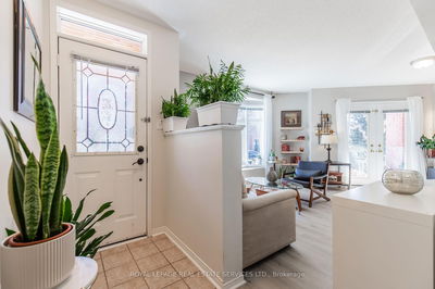 Unit A — 43A Chester St, Oakville - River Oaks image-0-4