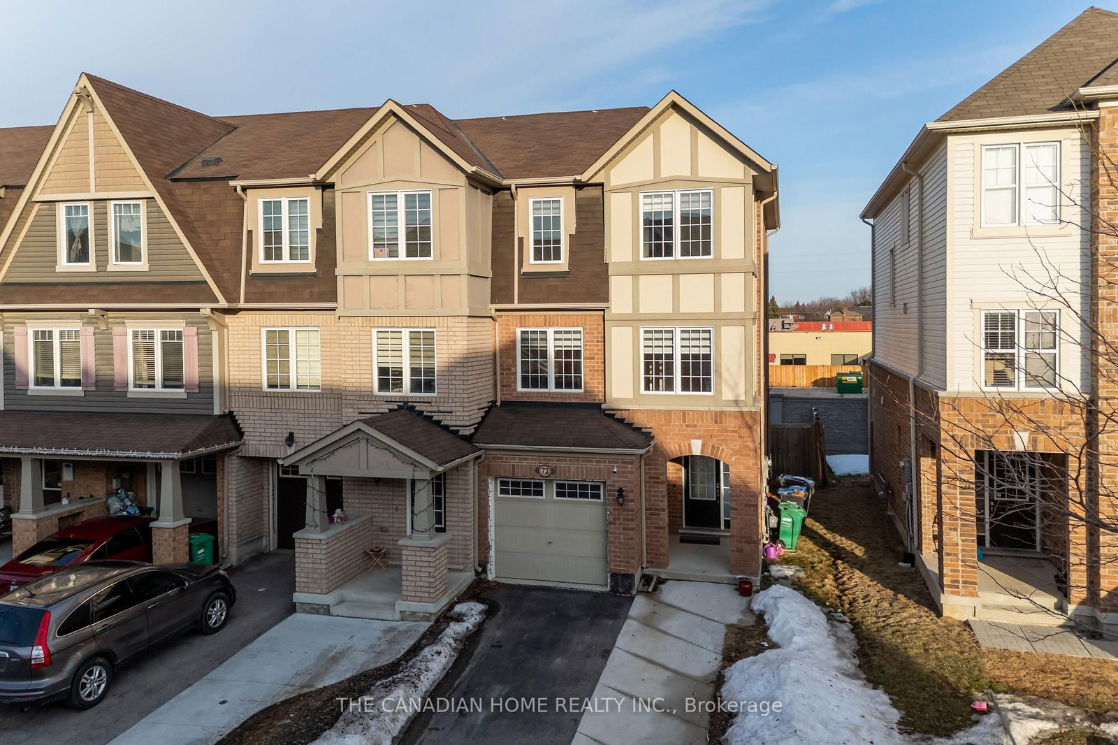 Townhouse for sale at 72 Colonel Frank Ching Crescent, Brampton, Fletcher's West, L6Y 5W4 - MLS: W12016205