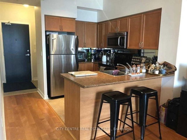 1907 - 388 Prince Of Wales Drive
