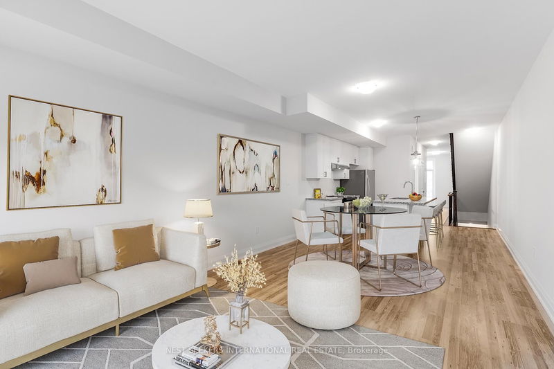 home for lease on 85-1760A Lawrence Avenue W