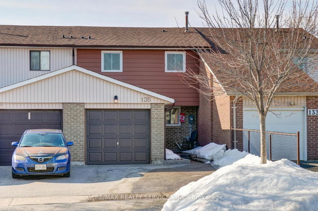 135 Royal Salisbury Way