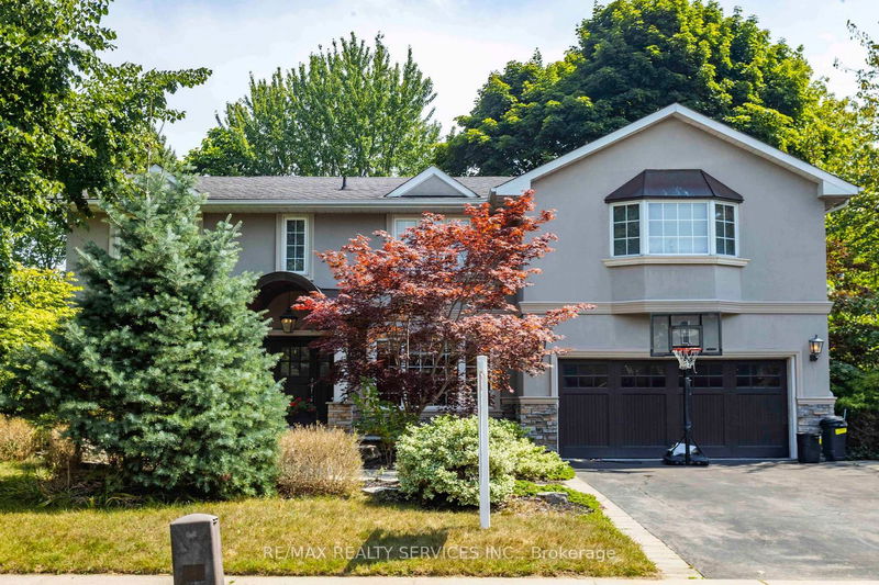 2150 Elmhurst Ave, Oakville - OO Old Oakville image-0-0