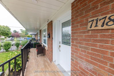 7178 Harwick Dr, Mississauga - Malton image-0-2