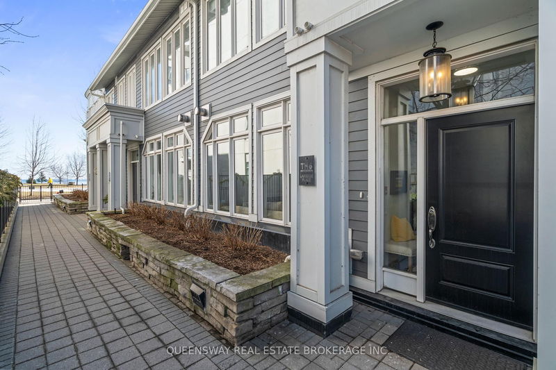 Unit TH6 — 2067 Lakeshore Blvd, Toronto - Mimico image-0-0
