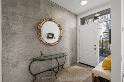 Unit TH6 — 2067 Lakeshore Blvd, Toronto - Mimico image-0-2