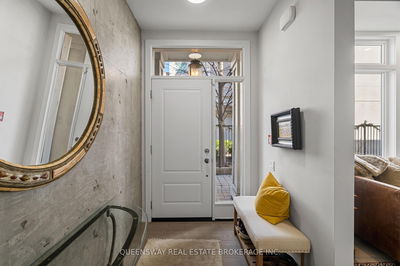 Unit TH6 — 2067 Lakeshore Blvd, Toronto - Mimico image-0-3