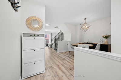 3293 Redpath Circ, Mississauga - Lisgar image-0-4