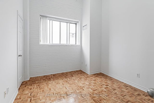 116 - 1401 Dupont Street