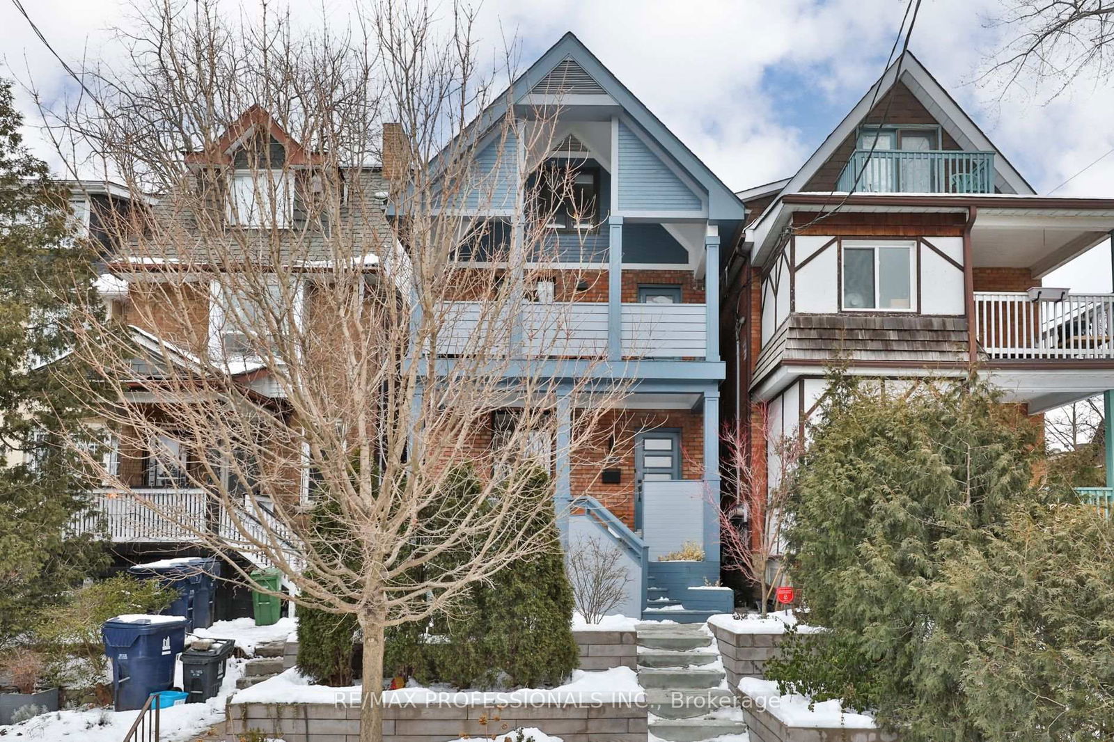 Building at 651 Indian Road, Toronto, High Park North