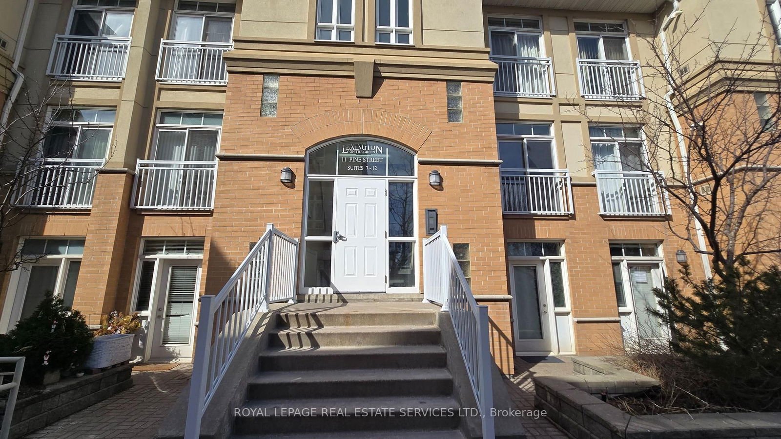 Townhouse leased at 9-11 Pine Street, Toronto, Weston, M9N 0A6 - MLS: W12018070