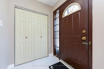 3424 Laddie Cres, Mississauga - Malton image-0-3