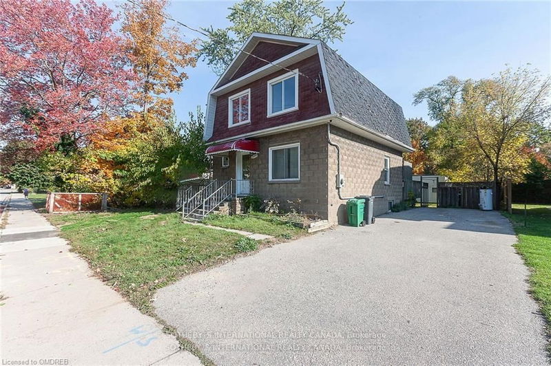 home for lease on 1842 BALSAM Avenue