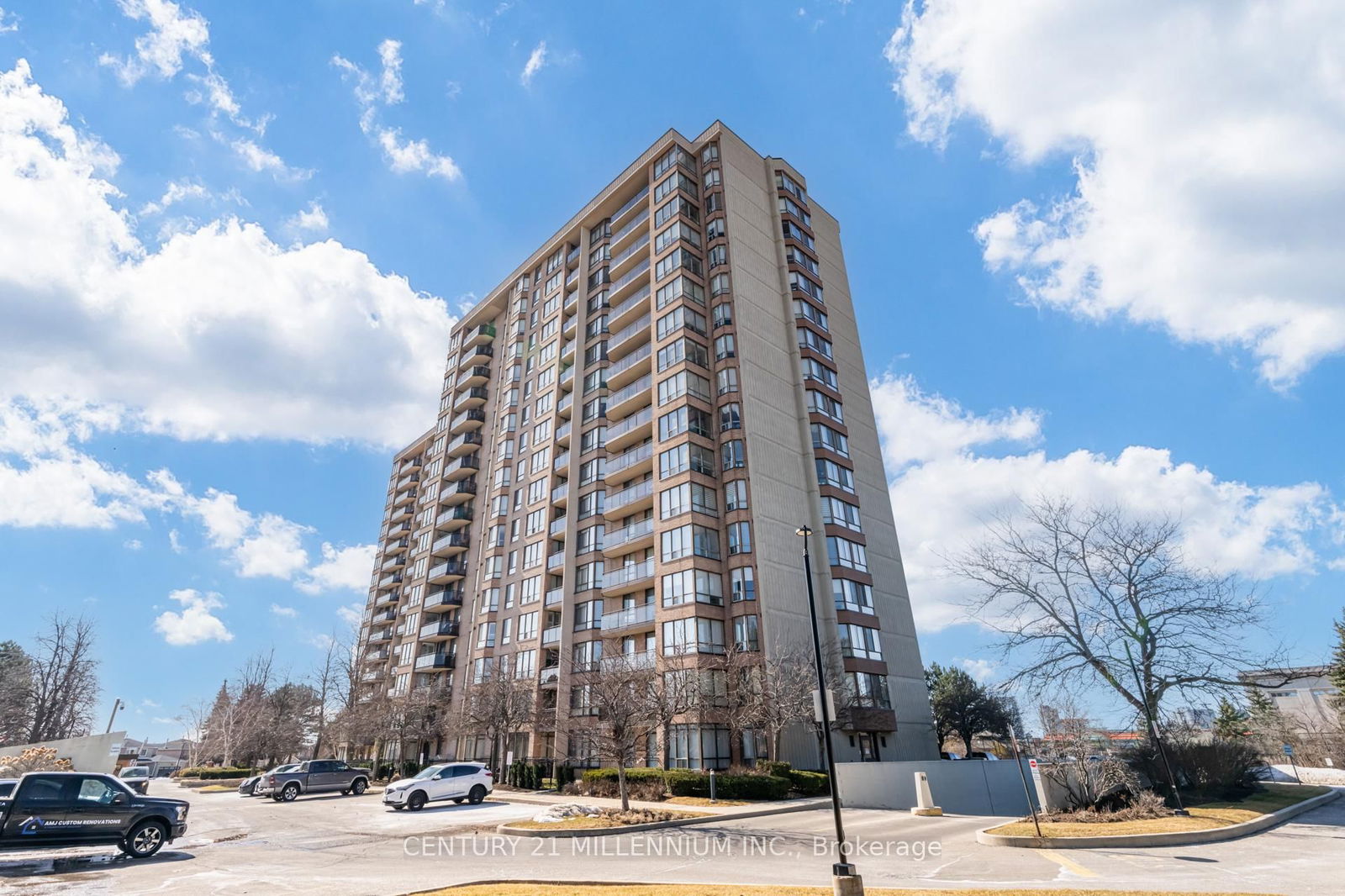 Condo for sale at 208-20 Cherrytree Drive, Brampton, Fletcher's Creek South, L6Y 3V1 - MLS: W12018478