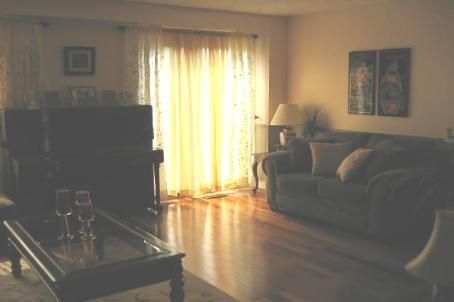 439 Bluesky Cres, Mississauga, L5R2R9 | Image 3
