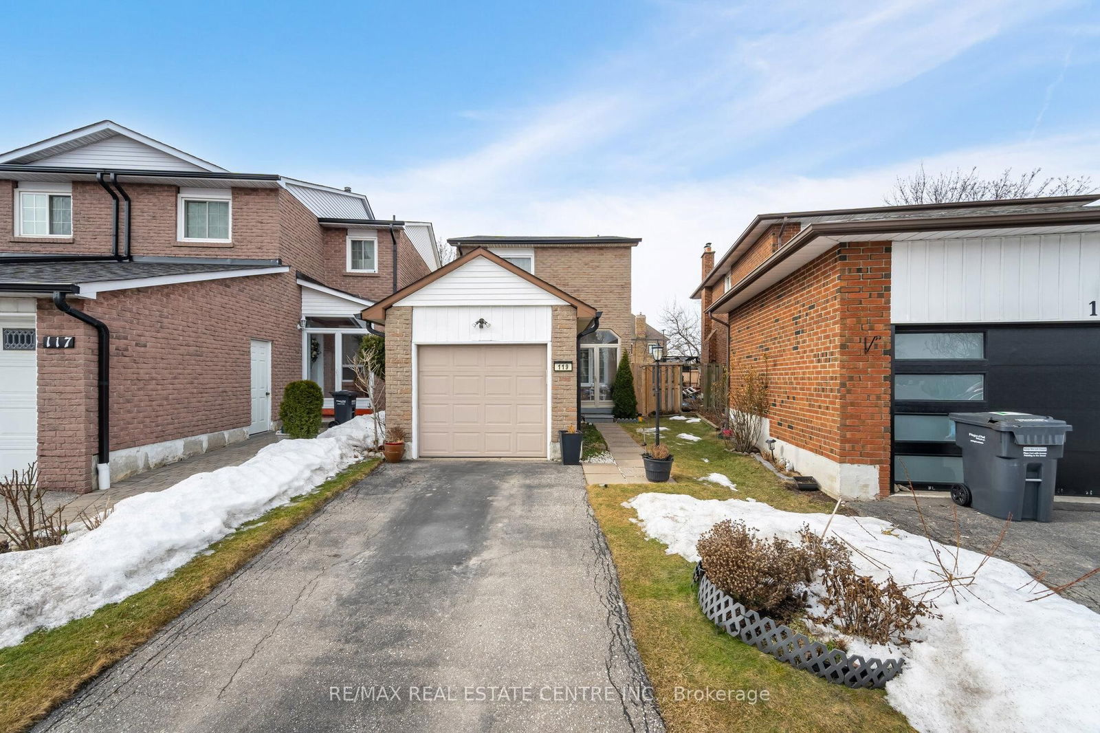 Detached House for sale at 119 Chalfield Lane, Mississauga, Rathwood, L4Z 1K8 - MLS: W12018798