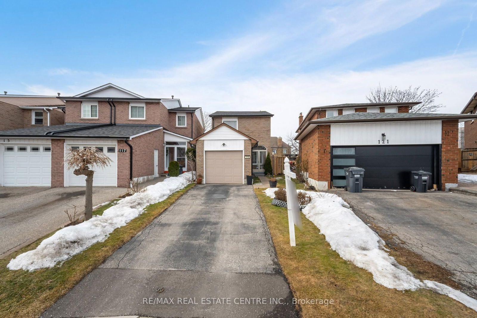 Detached House for sale at 119 Chalfield Lane, Mississauga, Rathwood, L4Z 1K8 - MLS: W12018798