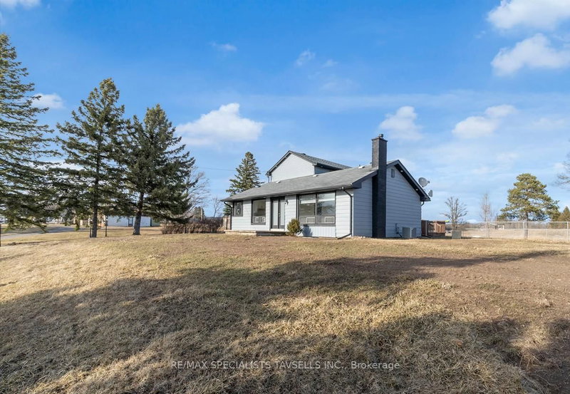 16045 Hurontario St, Caledon, L7C 2E5 | Image 2