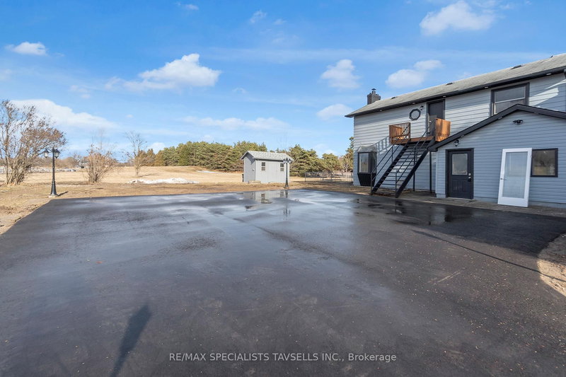 16045 Hurontario St, Caledon, L7C 2E5 | Image 3