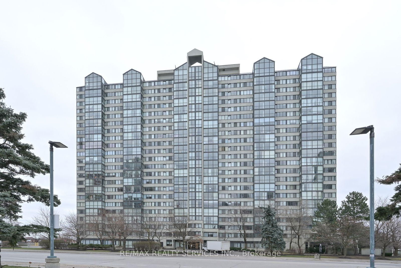 Condo for sale at 308-350 Webb Drive, Mississauga, City Centre, L5B 3W4 - MLS: W12019185