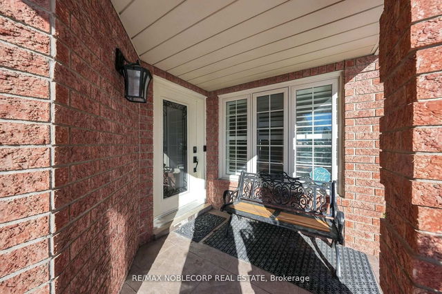 11 Royalton Drive