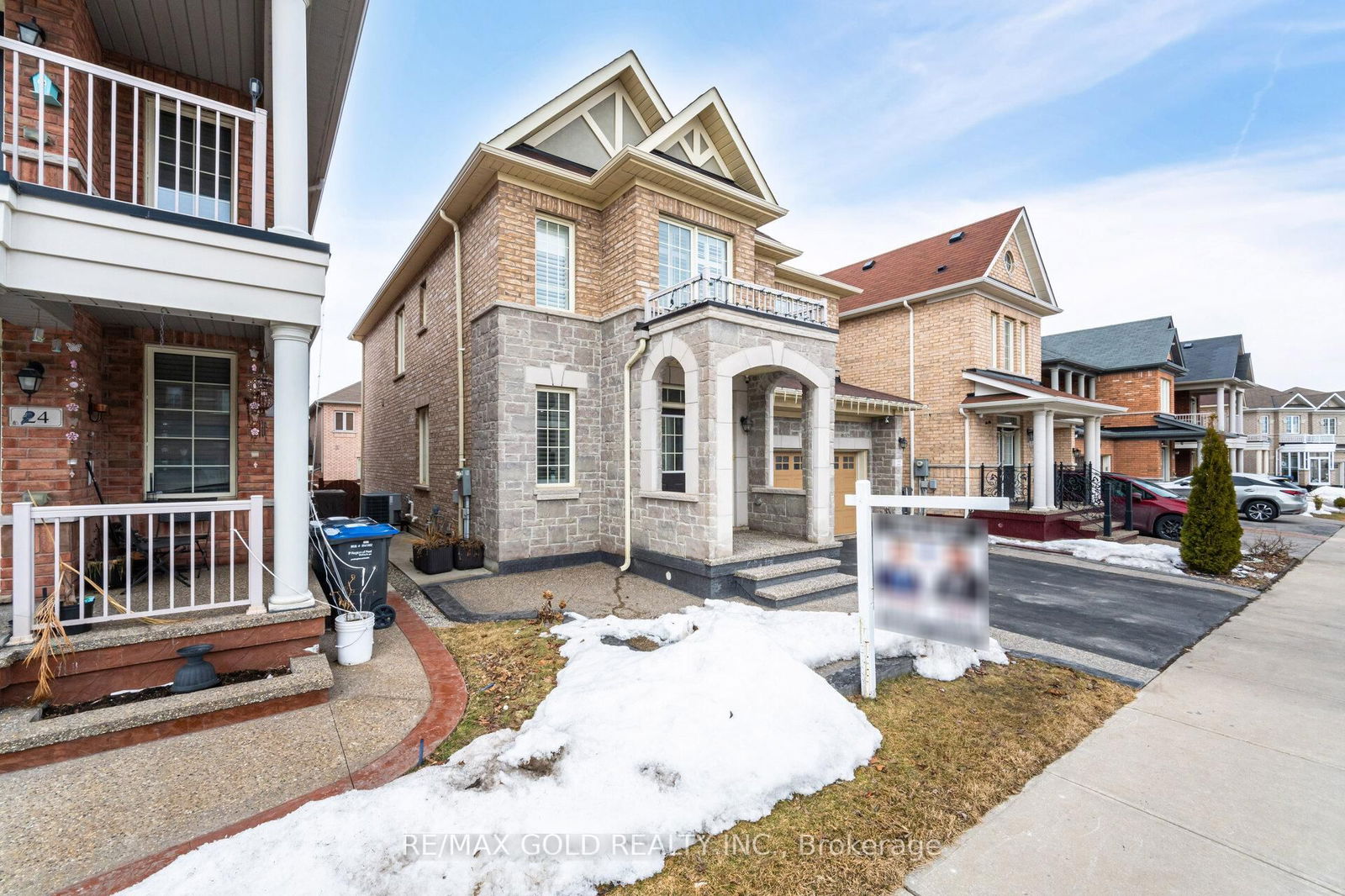 Detached House for sale at 22 Ripple Street, Brampton, Sandringham-Wellington, L6R 3S5 - MLS: W12019423