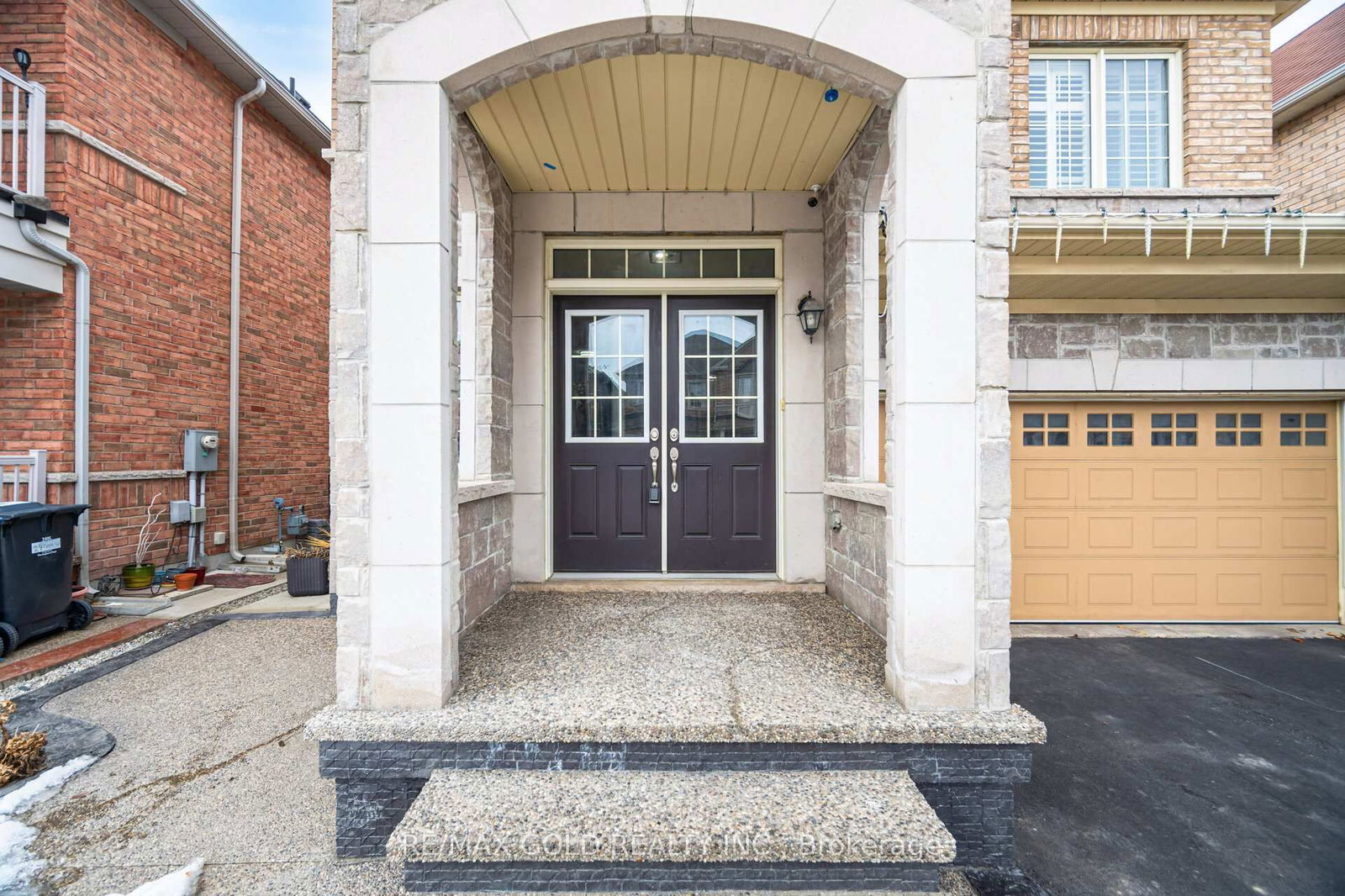 Detached House for sale at 22 Ripple Street, Brampton, Sandringham-Wellington, L6R 3S5 - MLS: W12019423