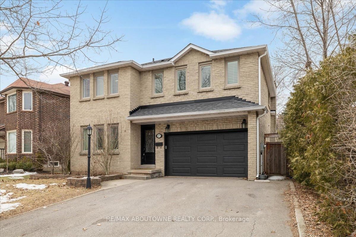 Detached House for sale at 67 River Oaks Boulevard, Oakville, 1015 - RO River Oaks, L6H 3N4 - MLS: W12019471