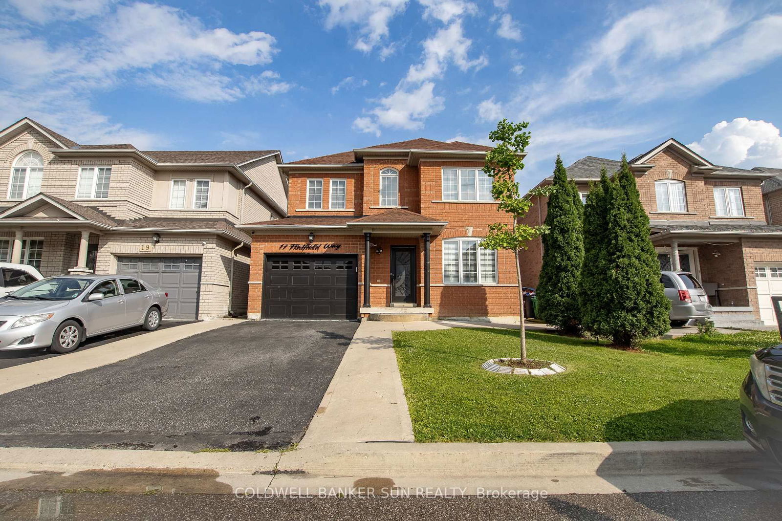 Detached House for sale at 17 Flatfield Way, Brampton, Bram East, L6P 1N6 - MLS: W12019508