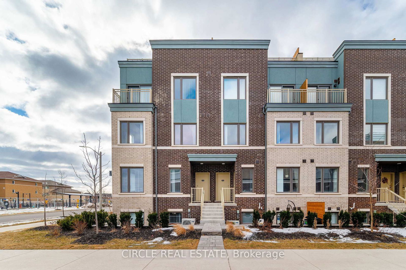 Townhouse for sale at 194-10 Lloyd Janes Lane, Toronto, New Toronto, M8V 2C7 - MLS: W12019534