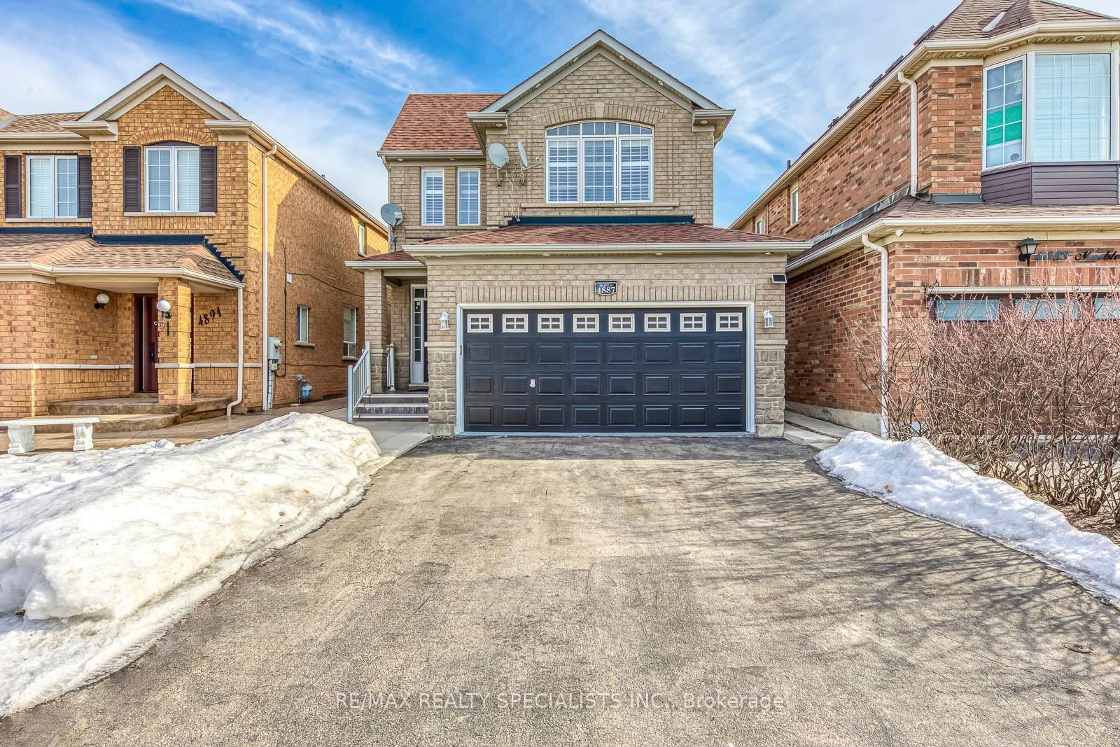 Detached House for sale at 4887 Marble Arch Mews, Mississauga, Churchill Meadows, L5M 7P7 - MLS: W12019658