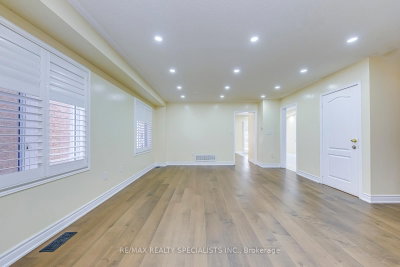 4877 Marble Arch Mississauga,ON L5M 7P7 — Photo 5