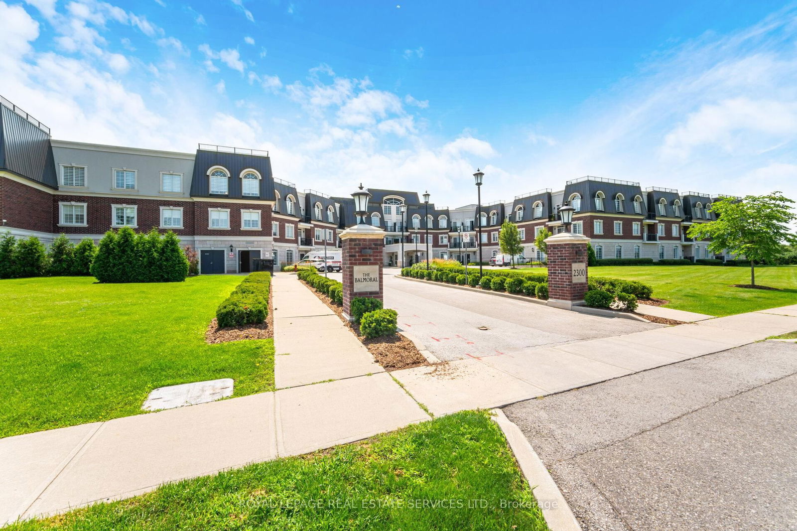 Condo for sale at 206-2300 Upper Middle Road, Oakville, GA Glen Abbey, L6M 0T4 - MLS: W12019666