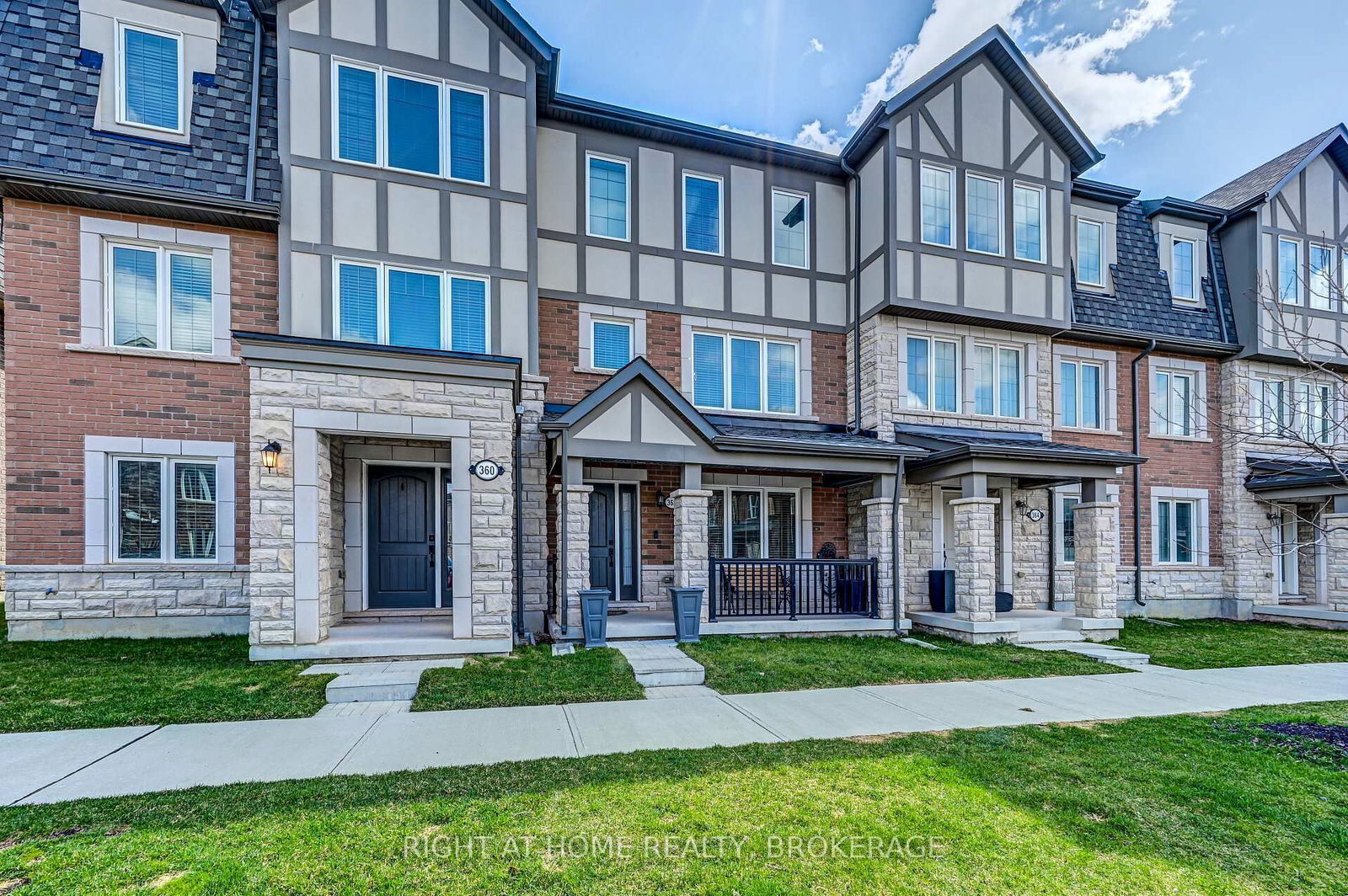 Townhouse for lease at 362 Timberland Gate, Oakville, GO Glenorchy, L6M 0Y9 - MLS: W12019705