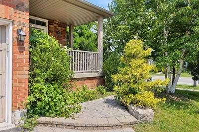 2223 Whistling Springs Cres, Oakville - Westmount image-0-4