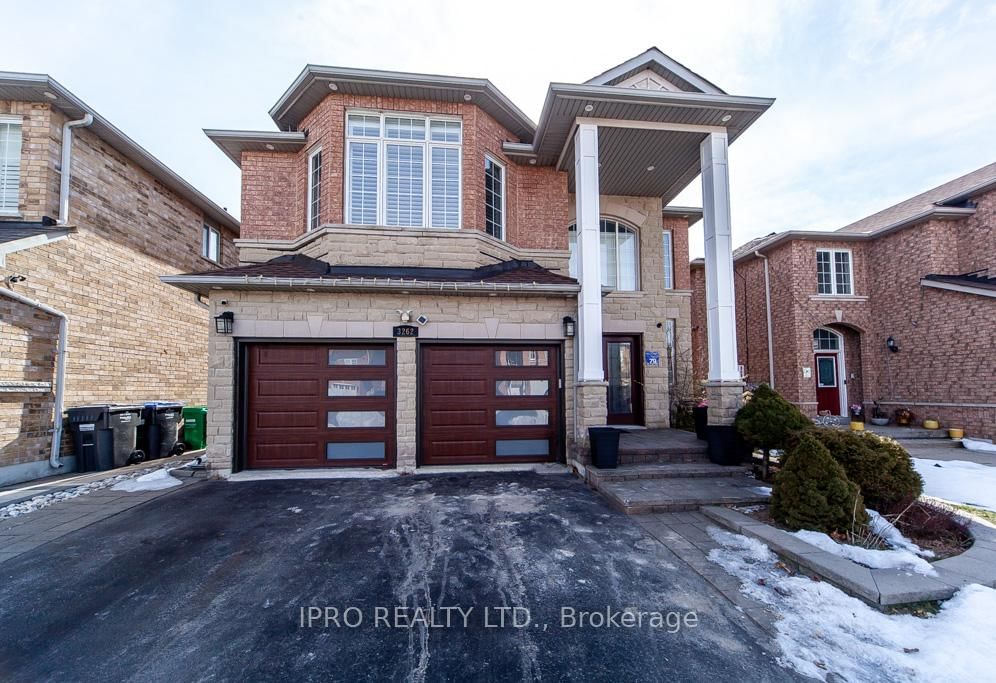 Detached House for sale at 3262 Crimson King Circle, Mississauga, Lisgar, L5N 8M8 - MLS: W12020124