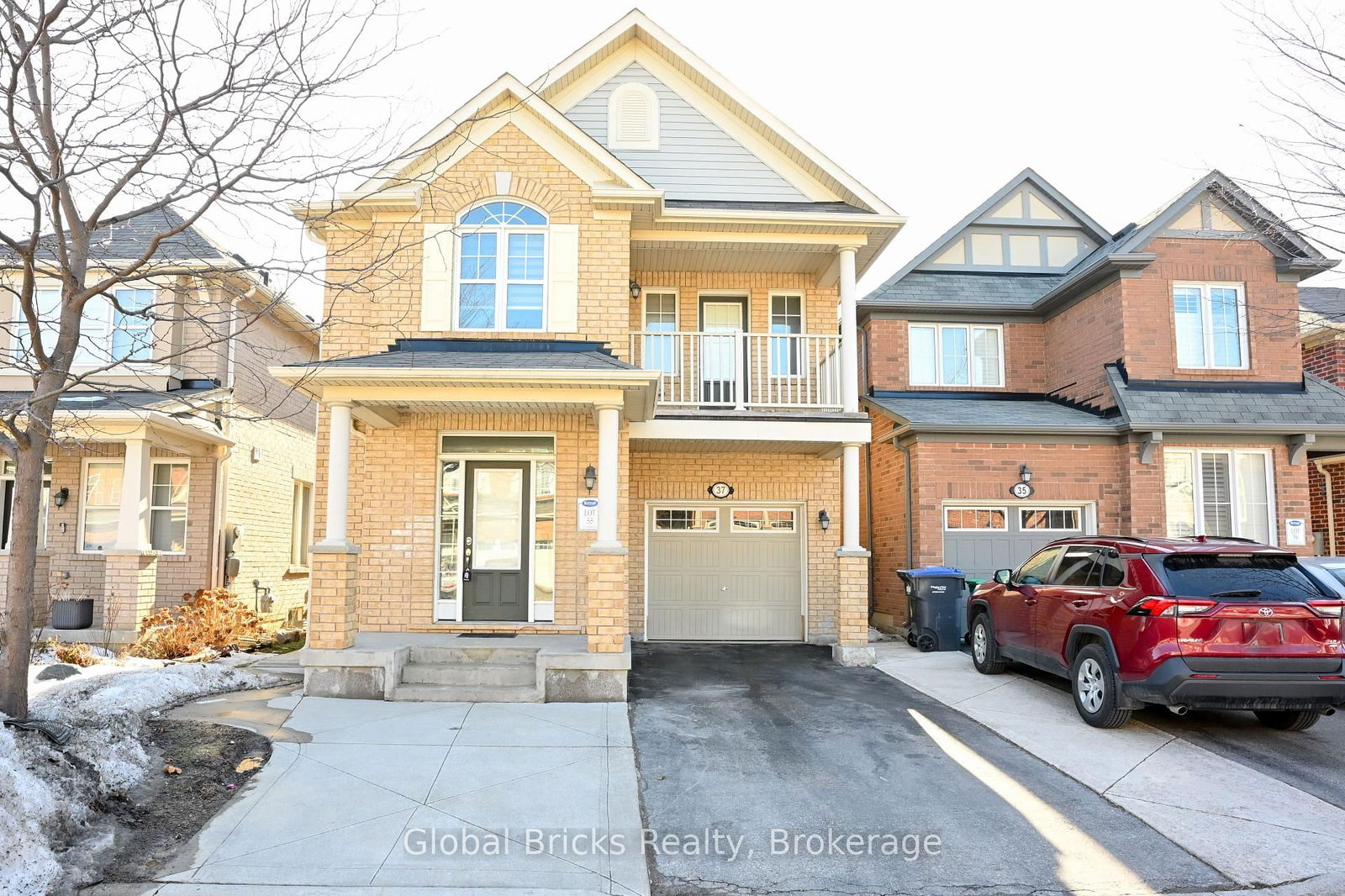 Detached House for sale at 37 Seafair Crescent, Brampton, Fletcher's West, L6Y 5W3 - MLS: W12020166