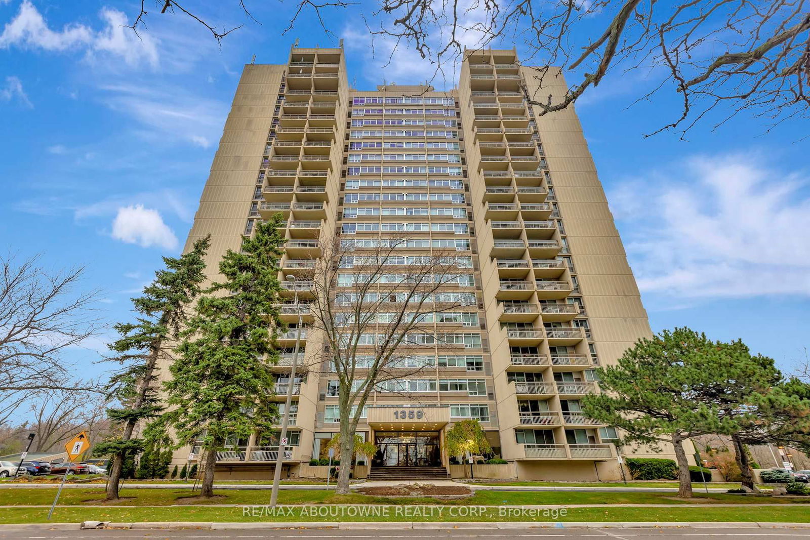 Condo for sale at 202-1359 White Oaks Boulevard, Oakville, FA Falgarwood, L6H 2R8 - MLS: W12020235