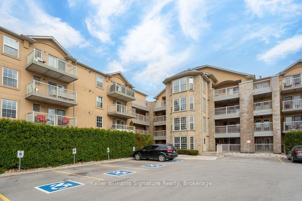 Condo for lease at 203-1480 Bishops Gate, Oakville, GA Glen Abbey, L6M 4N4 - MLS: W12020295